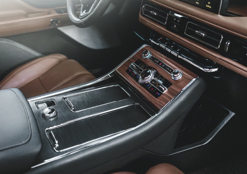 The front center console of a 2024 Lincoln Aviator® SUV is shown | Courtesy Lincoln in Altoona PA