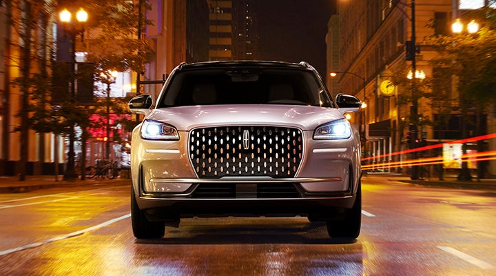 The striking grille of a 2024 Lincoln Corsair® SUV is shown. | Courtesy Lincoln in Altoona PA