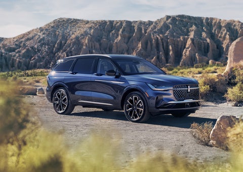 A 2024 Lincoln Nautilus® SUV is parked in a desert national park. | Courtesy Lincoln in Altoona PA