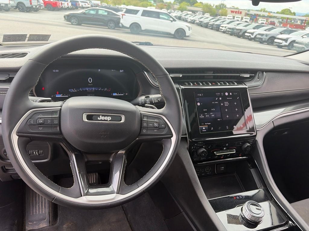 2023 Jeep Grand Cherokee L Laredo