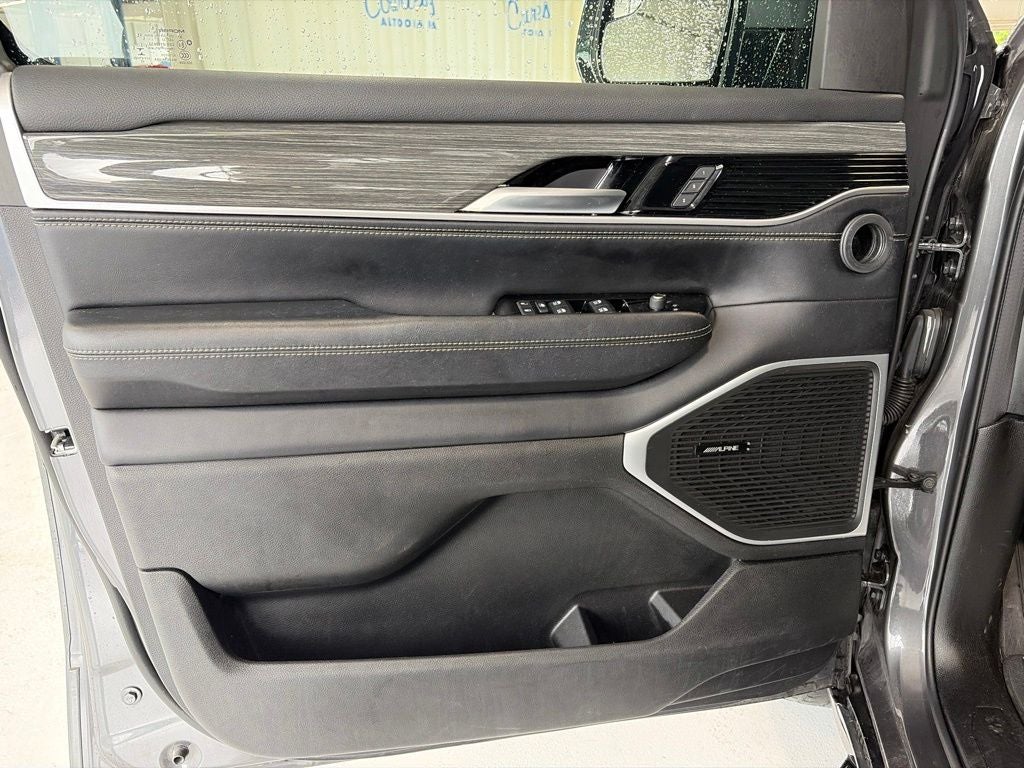 2022 Jeep Wagoneer Series II