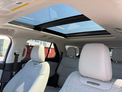2025 Ford Explorer Platinum