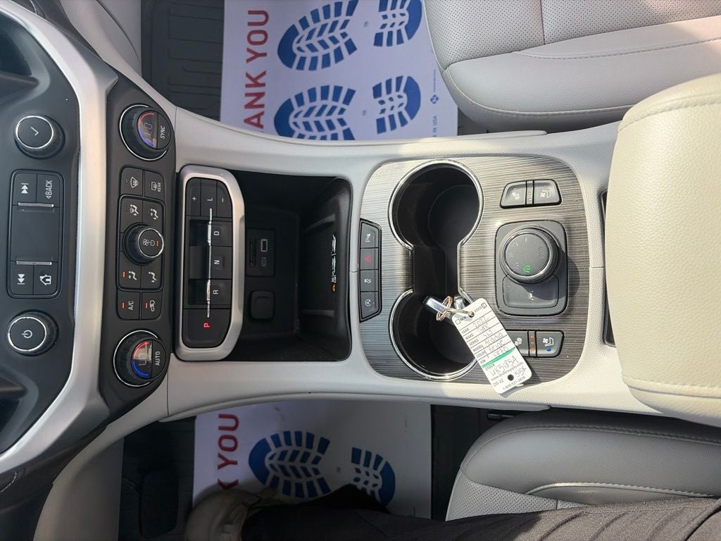 2022 GMC Acadia SLT