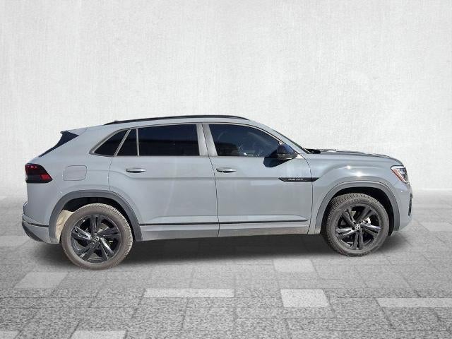 2025 Volkswagen Atlas Cross Sport 2.0T SEL R-Line Black
