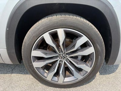 2022 Volkswagen Atlas Cross Sport 3.6L V6 SEL Premium R-Line