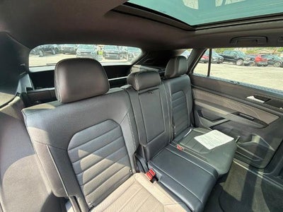 2022 Volkswagen Atlas Cross Sport 3.6L V6 SEL Premium R-Line