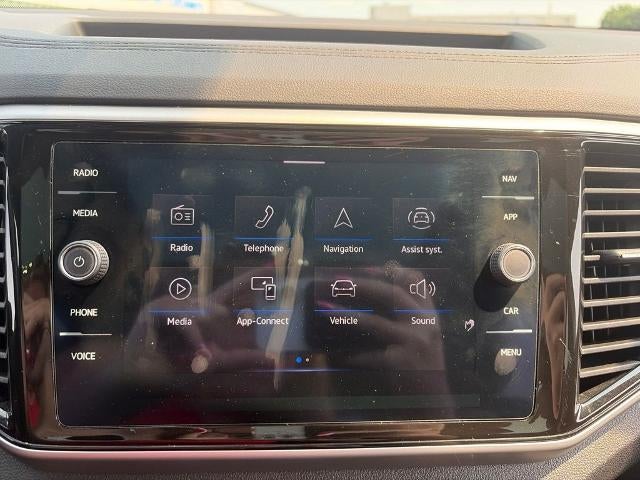 2022 Volkswagen Atlas Cross Sport 3.6L V6 SEL Premium R-Line