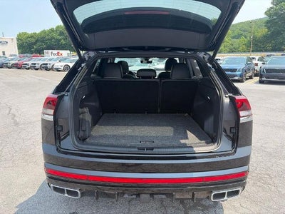2024 Volkswagen Atlas Cross Sport 2.0T SEL Premium R-Line