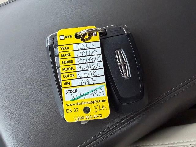 2020 Lincoln Nautilus Standard