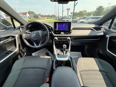 2024 Toyota RAV4 Hybrid SE