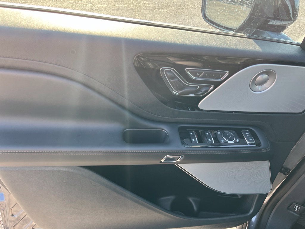 2027 Lincoln Aviator Reserve Premium