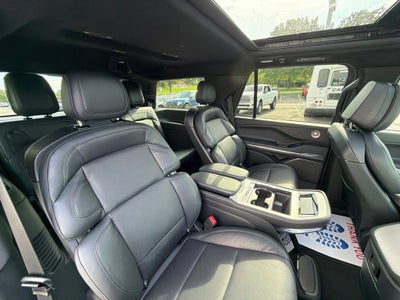 2027 Lincoln Navigator Reserve