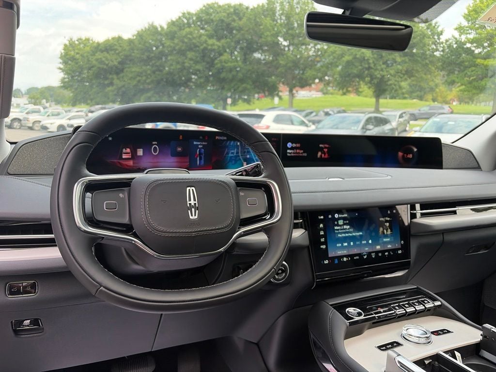2027 Lincoln Navigator L Reserve