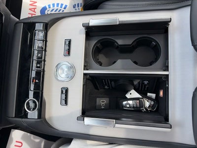 2027 Lincoln Navigator L Reserve