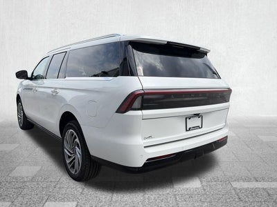 2027 Lincoln Navigator L Reserve