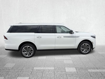 2027 Lincoln Navigator L Reserve