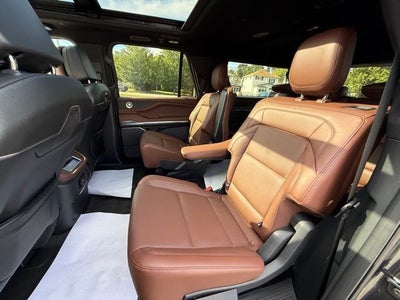 2025 Lincoln Navigator L Reserve