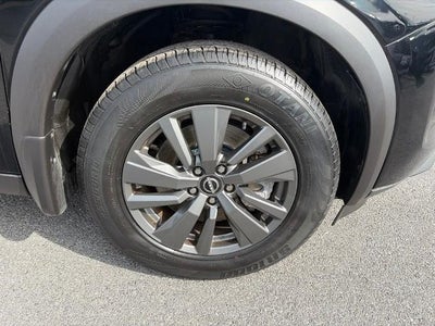 2023 Nissan Pathfinder SV