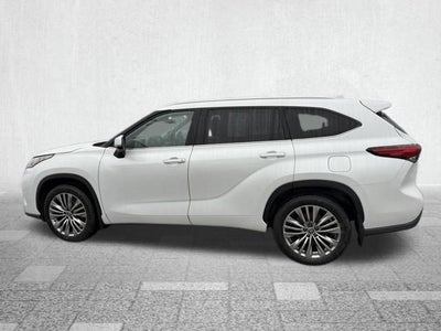 2022 Toyota Highlander Platinum