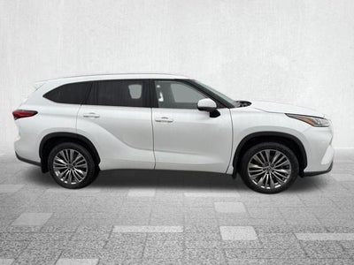 2022 Toyota Highlander Platinum