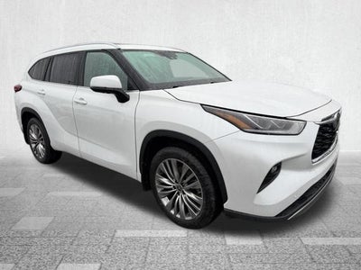2022 Toyota Highlander Platinum