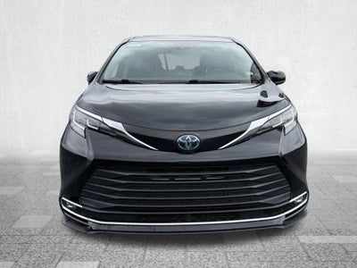 2022 Toyota Sienna XLE