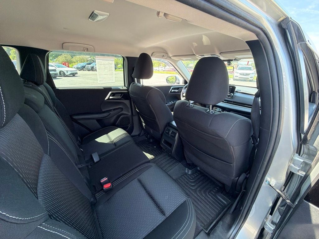 2022 Mitsubishi Outlander ES