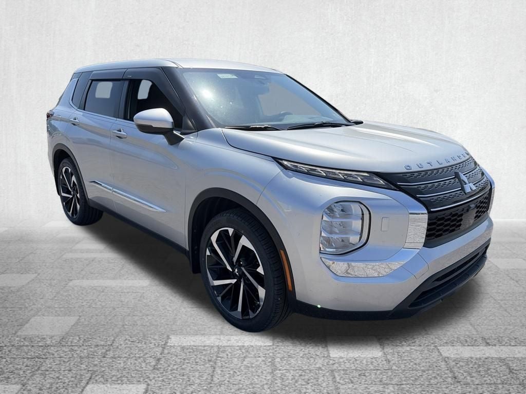 2022 Mitsubishi Outlander ES