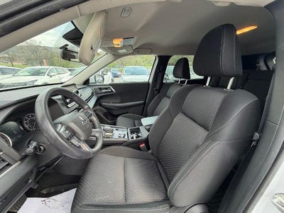 2022 Mitsubishi Outlander ES