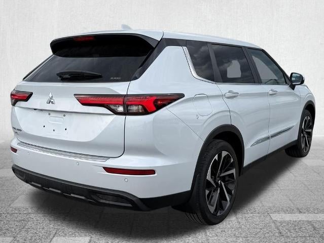 2022 Mitsubishi Outlander ES