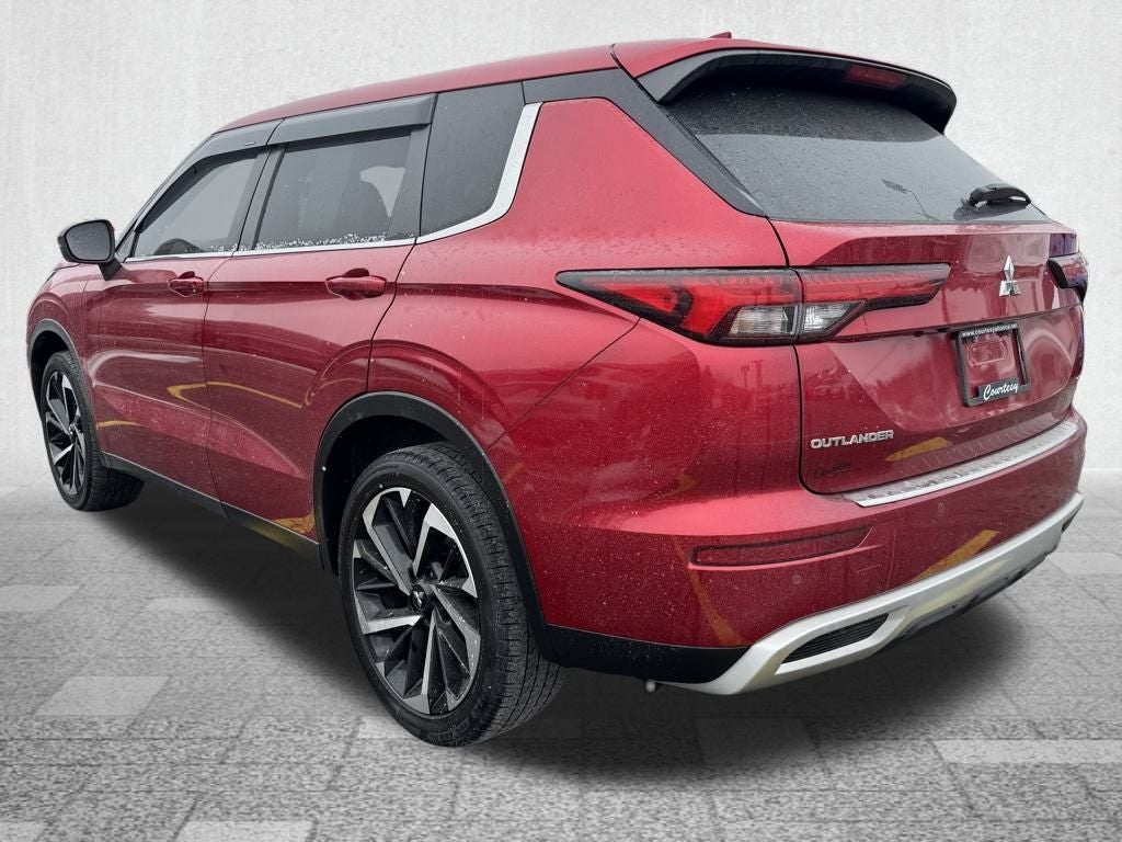 2022 Mitsubishi Outlander SE