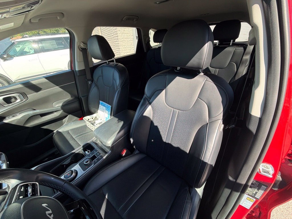 2022 Kia Sorento Hybrid S
