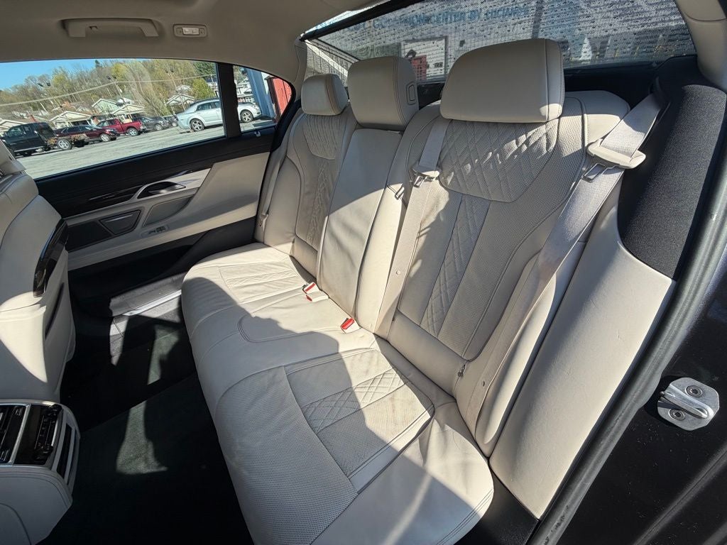 2018 BMW 7 Series 750i xDrive