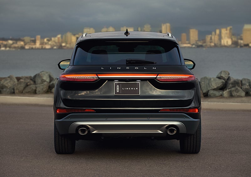 The rear lighting of the 2024 Lincoln Corsair® SUV spans the entire width of the vehicle. | Courtesy Lincoln in Altoona PA