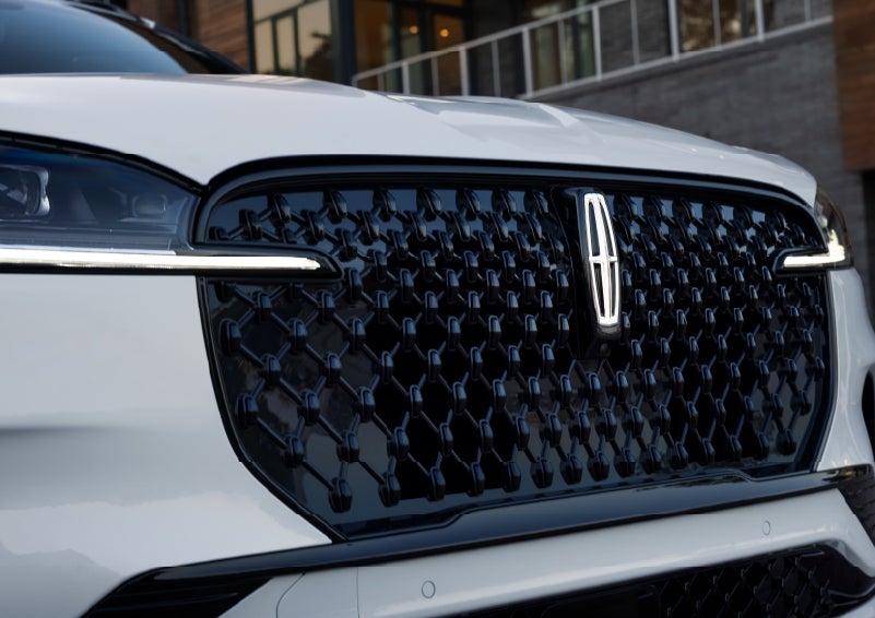 The front grille of a 2026 Lincoln Aviator® SUV is shown. | Courtesy Lincoln in Altoona PA