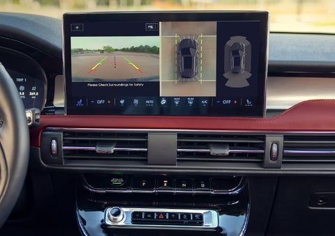 The large 13.2” SYNC® 4 center display featuring 360-Degree Camera of a 2026 Lincoln Corsair® SUV is shown.| Courtesy Lincoln in Altoona PA