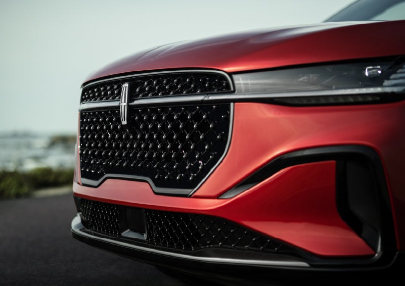The sleek grille of a 2026 Lincoln Nautilus® SUV with the available Jet Appearance Package makes a bold statement. | Courtesy Lincoln in Altoona PA