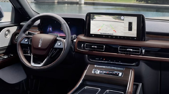 The backup camera of the 2027 Lincoln Aviator® SUV is displayed on screen. | Courtesy Lincoln in Altoona PA