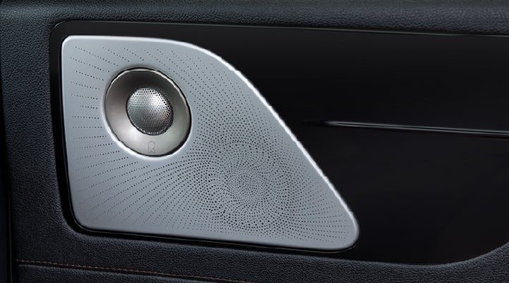 A close-up view of the available Revel® Ultima 3D Audio System. | Courtesy Lincoln in Altoona PA
